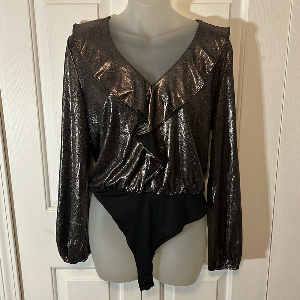 Melograno Rico Womens LS Ruffle Metallic Bodysuit Sz M Stretchy GUC W60